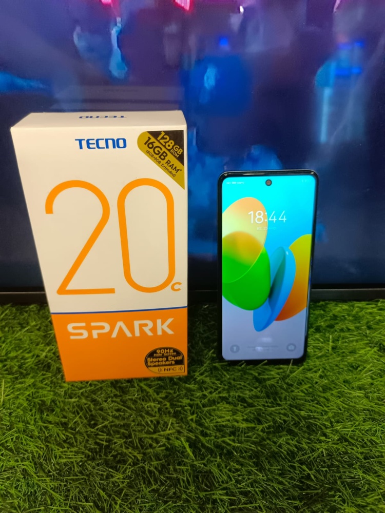 Мобильный телефон Tecno 20с 8128