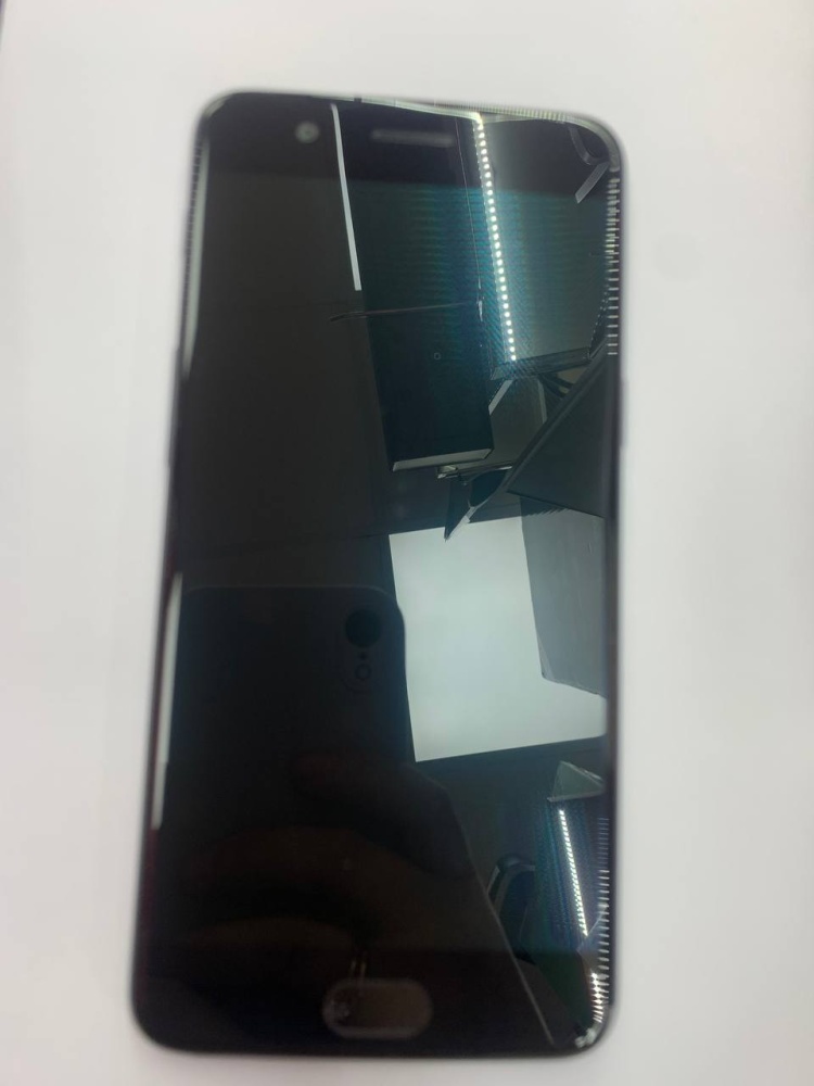 Смартфон OnePlus 5