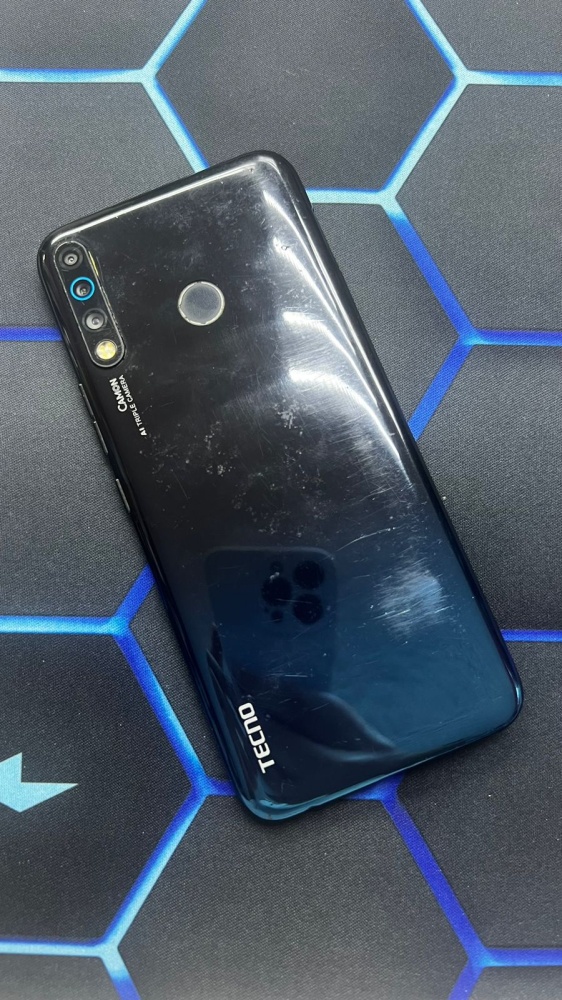 Мобильный телефон Tecno Сamon 12 4/64