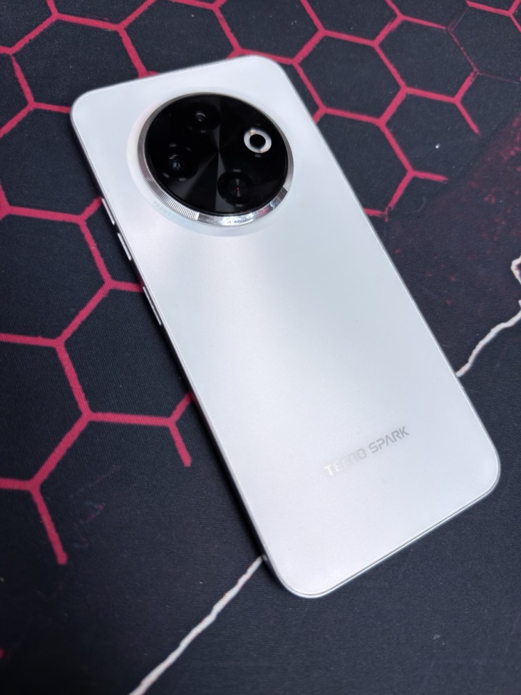 Смартфон TECNO Spark 30C 8/256ГБ