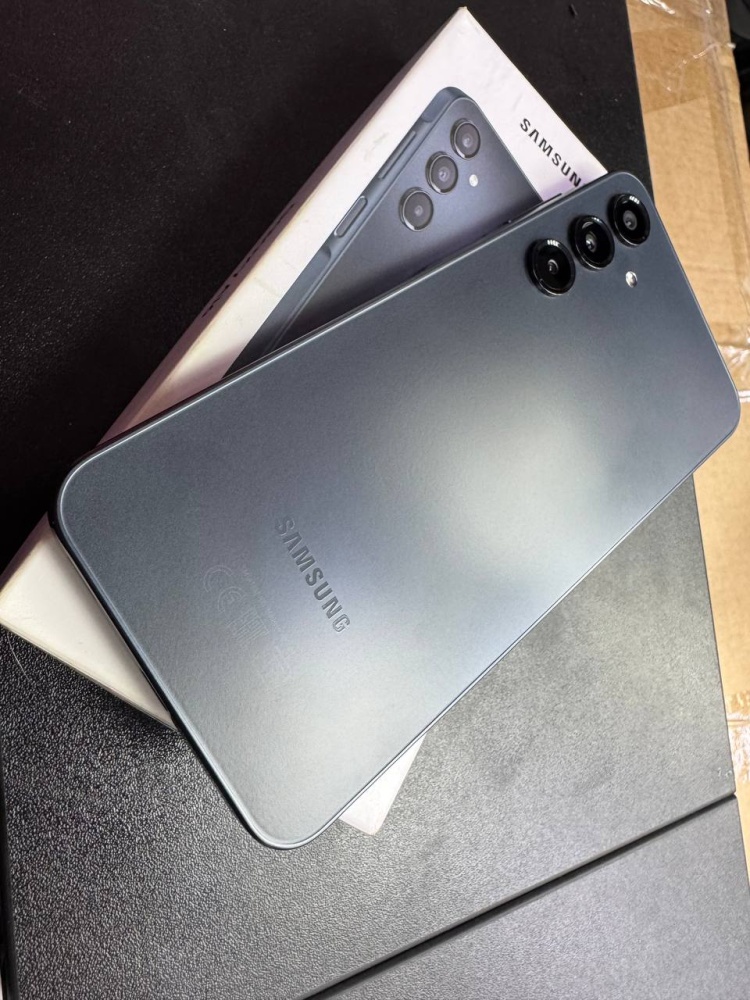 Смартфон Samsung A16 128Gb