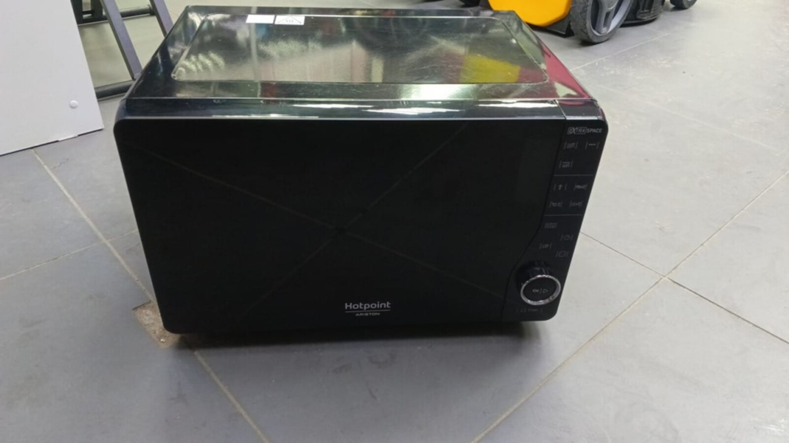 Микроволновая печь HOTPOINT ARISTON MWHA 2622MB
