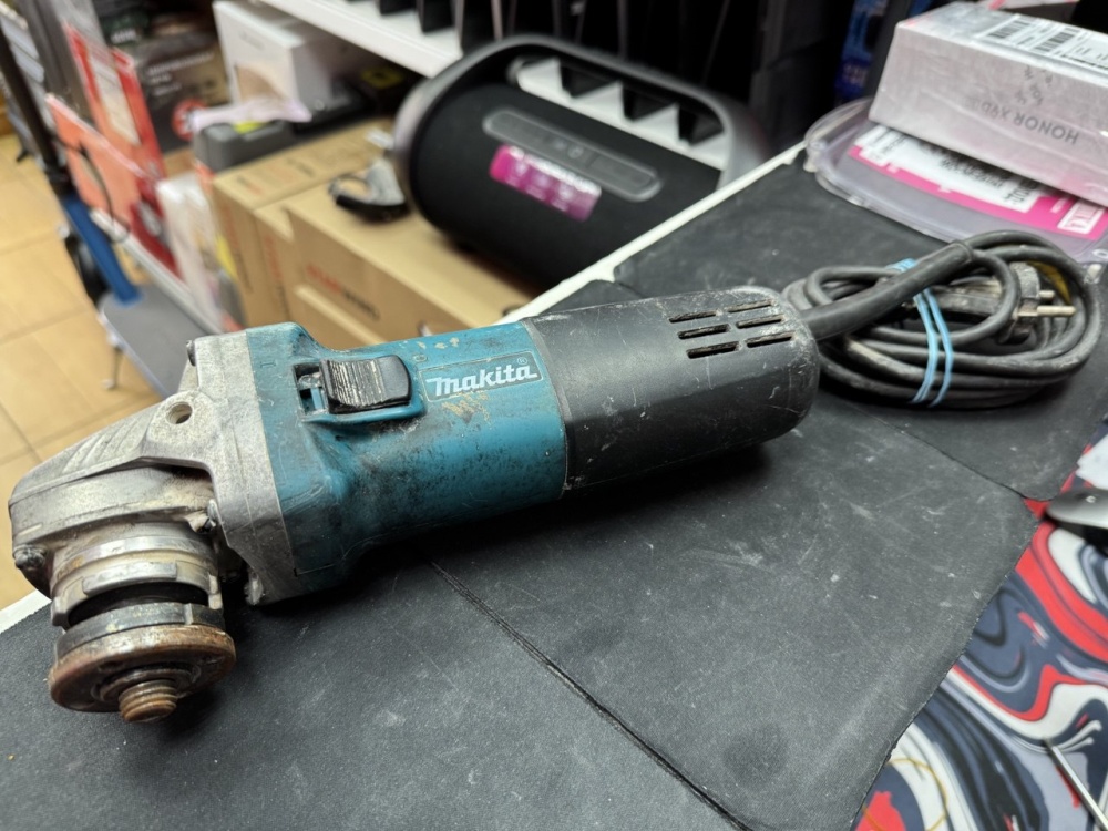 УШМ (Болгарка) Makita 9555HN