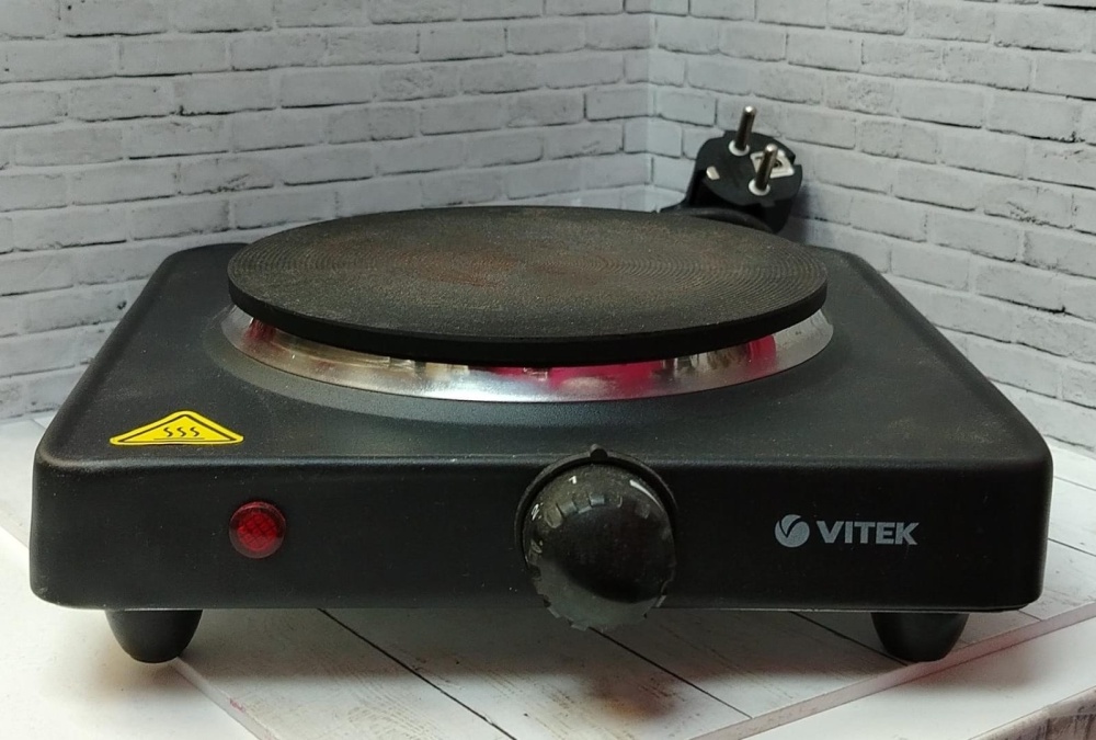Электрическая плитка Vitek VT-3706