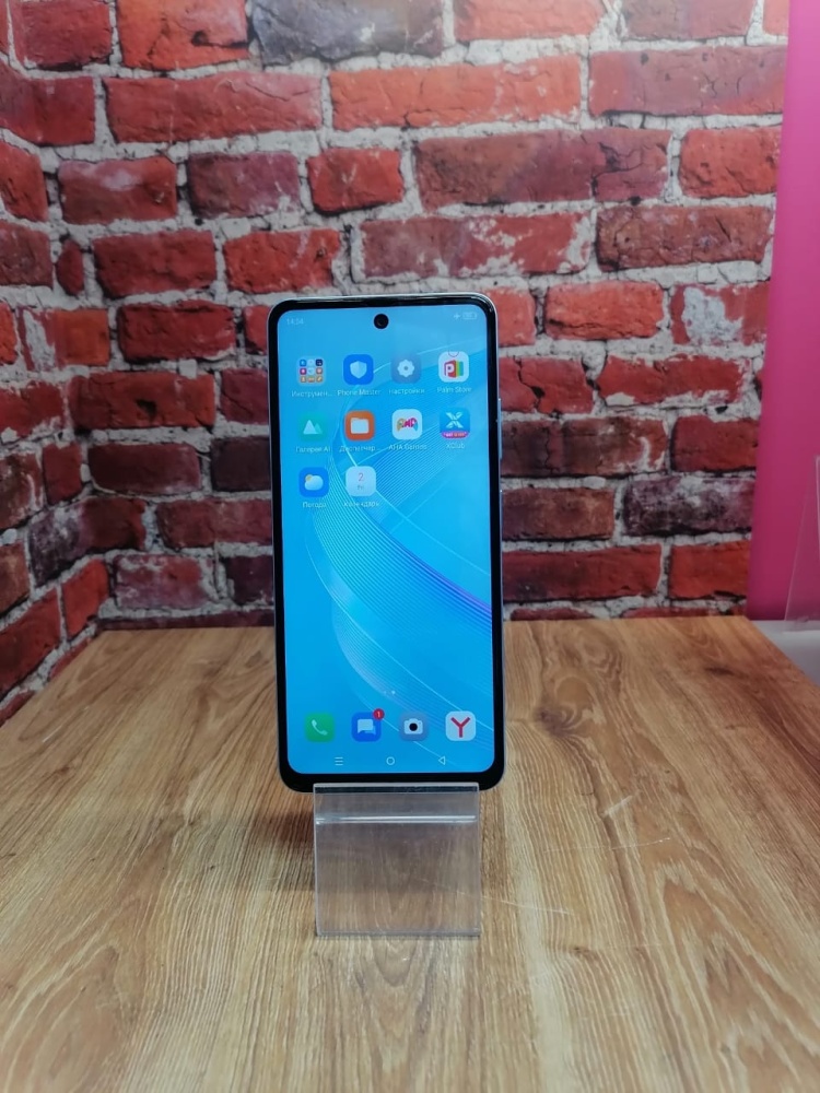 Мобильный телефон Infinix SMART 8 Pro 4/256