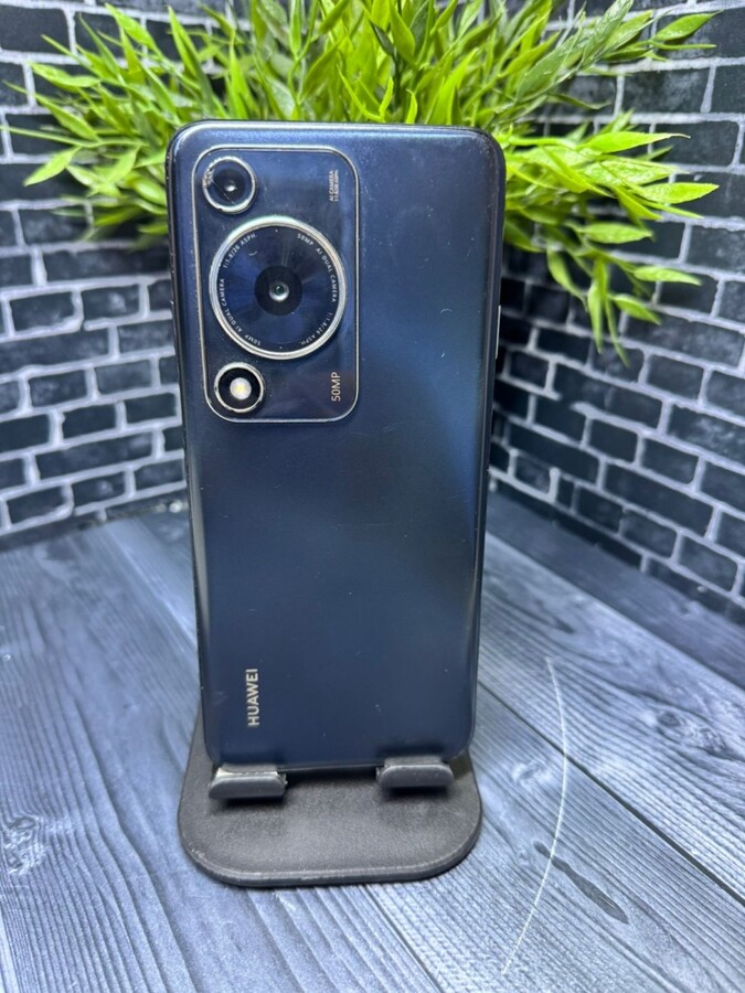 Смартфон Huawei nova Y72 8-256