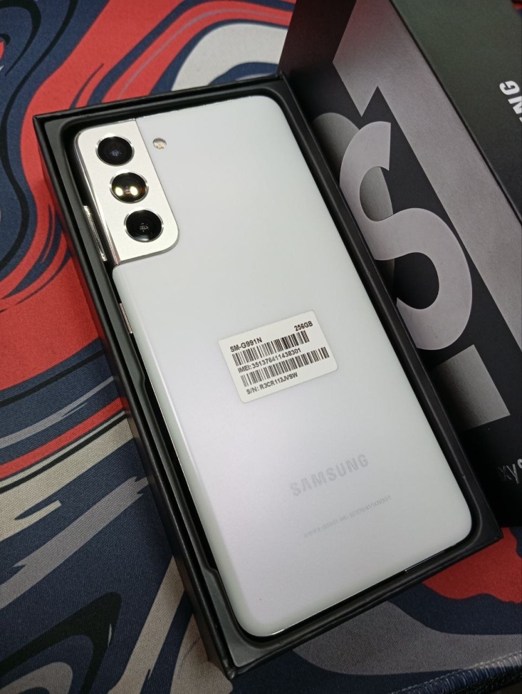 Смартфон Samsung S21 5G 8/256 гб