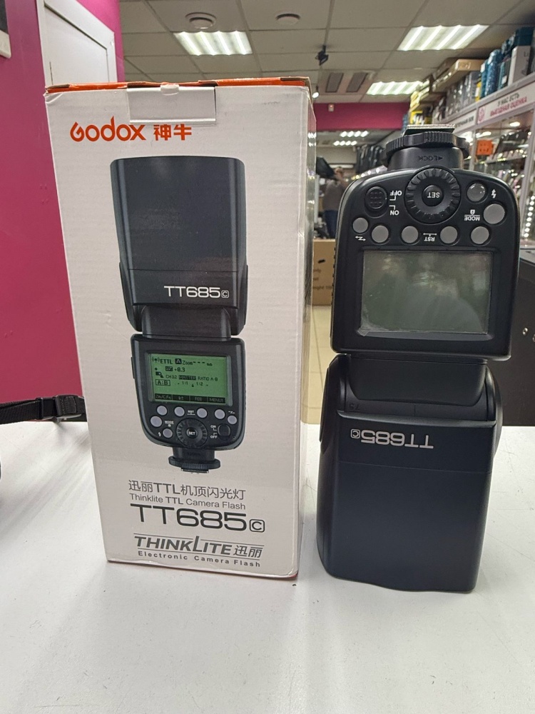 Вспышка Godox TT685c