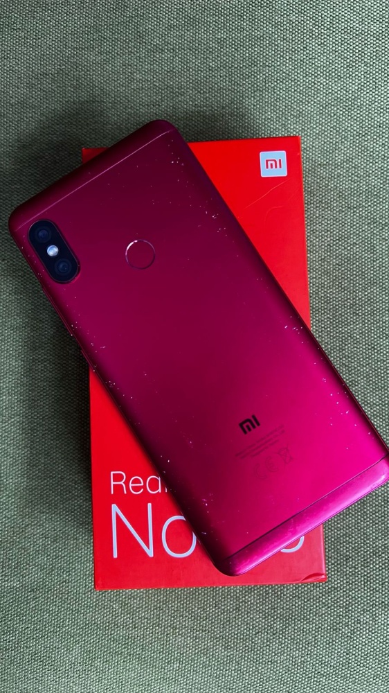 Смартфон Xiaomi Redmi note 5 4/64