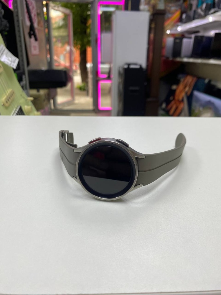 Смарт-часы SAMSUNG GALAXY WATCH5 PRO