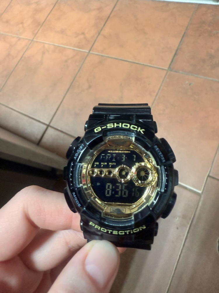Часы Casio G-Shock