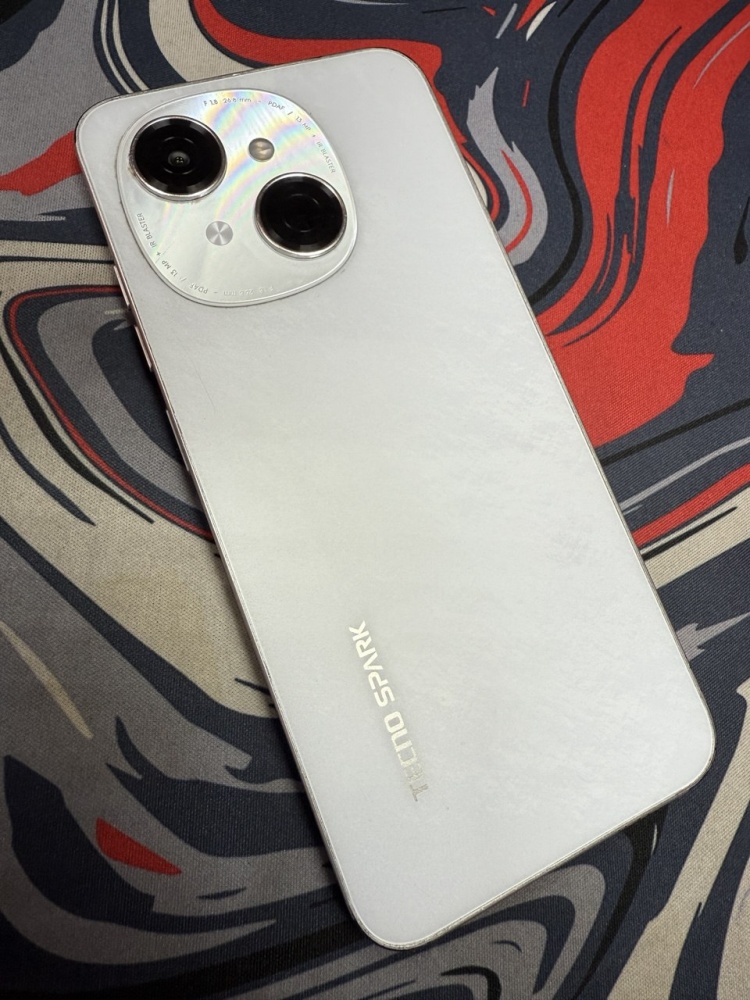 Смартфон Tecno Spark Go 2024 4/64 ГБ