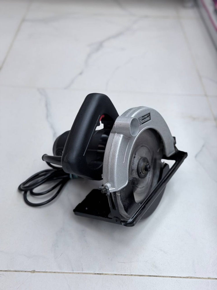 Циркулярная пила   HF-CS01A 800Вт