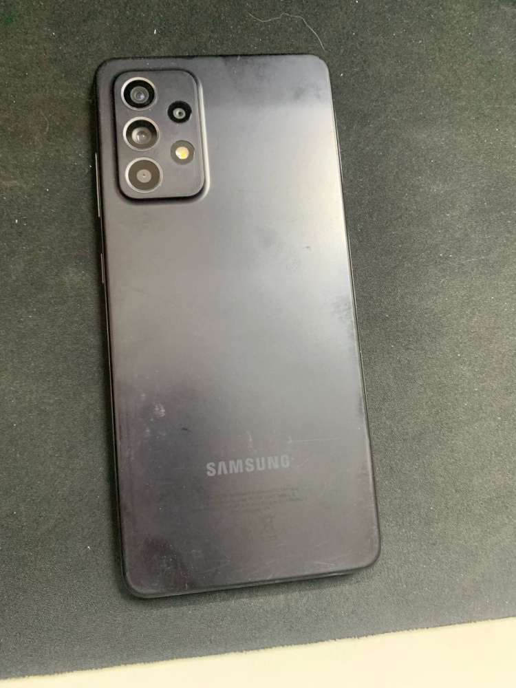 Смартфон Samsung A52