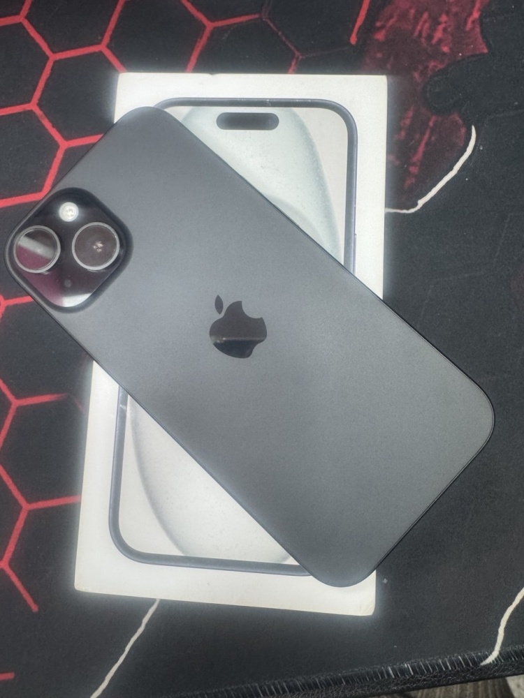 Смартфон iPhone 15 -128
