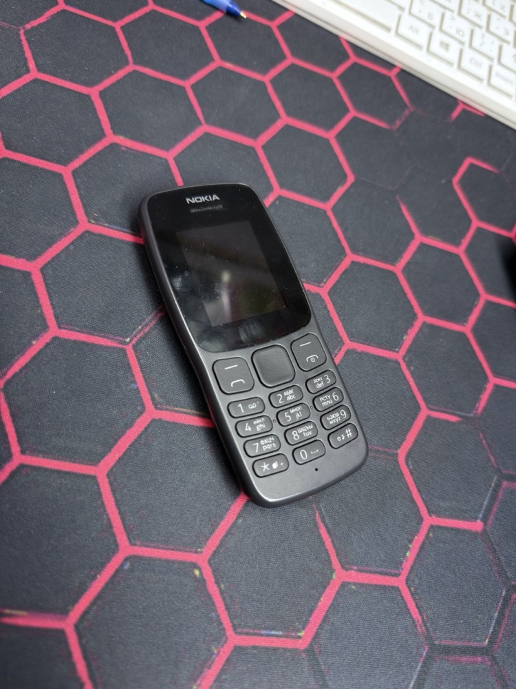 Мобильный телефон Nokia 106