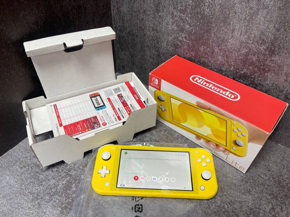 Игровая приставка Nintendo Switch Lite 32Gb