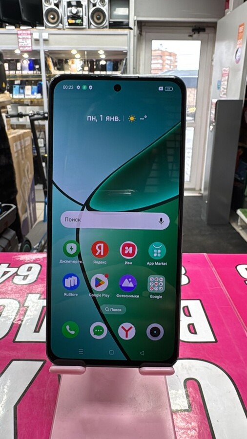 Смартфон Realme 12 +