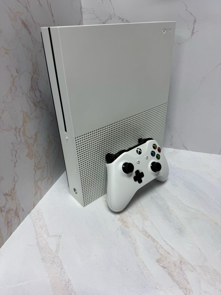 Игровая приставка XBOX ONE S