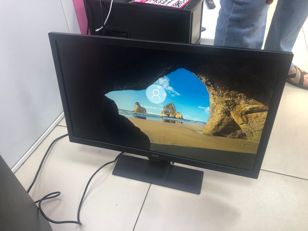 Монитор Benq
