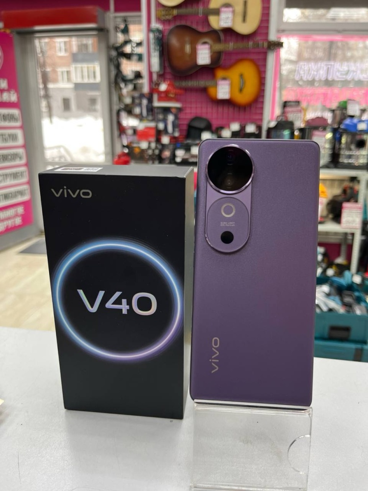 Смартфон Vivo V40 12/256