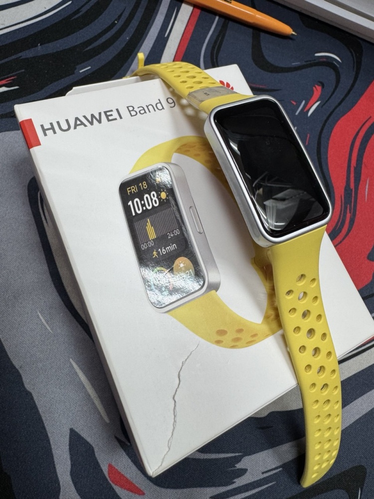 Смарт-браслет HUAWEI Band 9