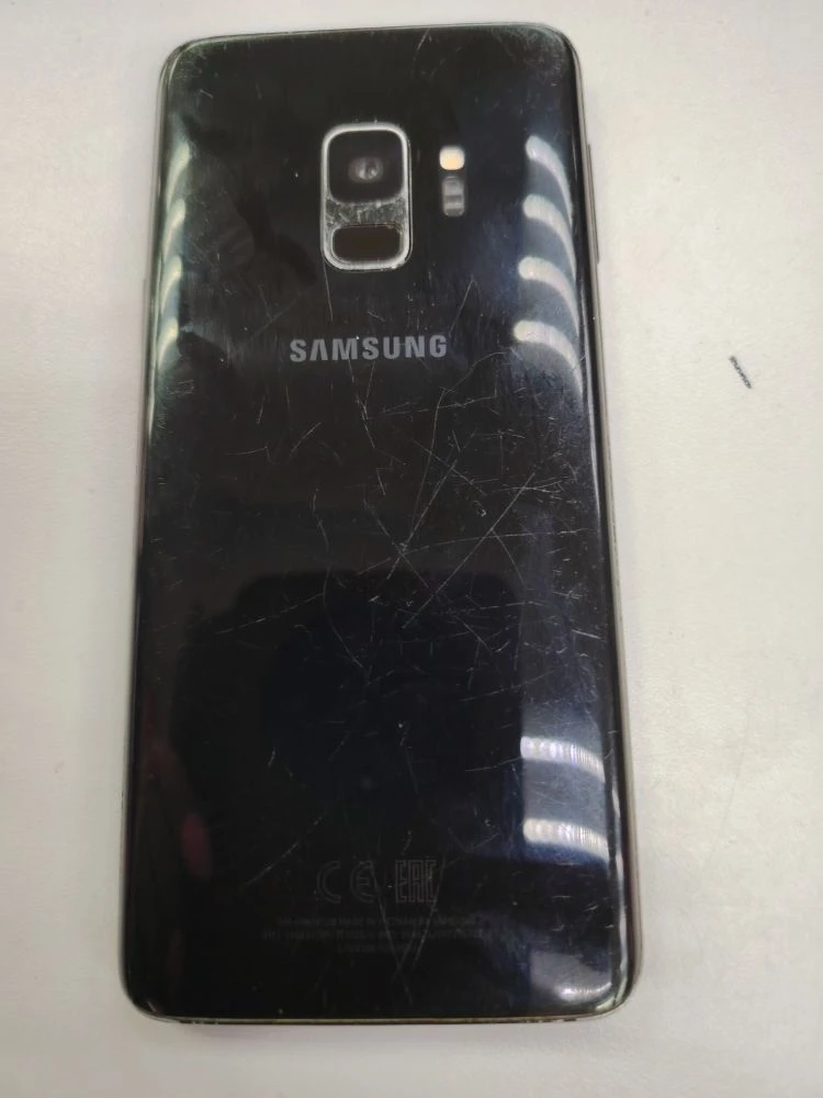 Смартфон Samsung S9